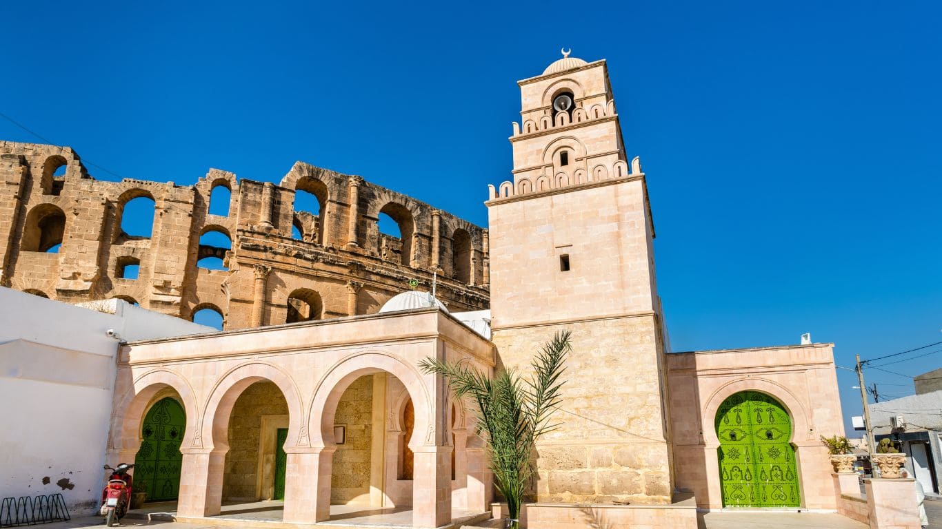 Vista mezquita El Jem y anfiteatro romano