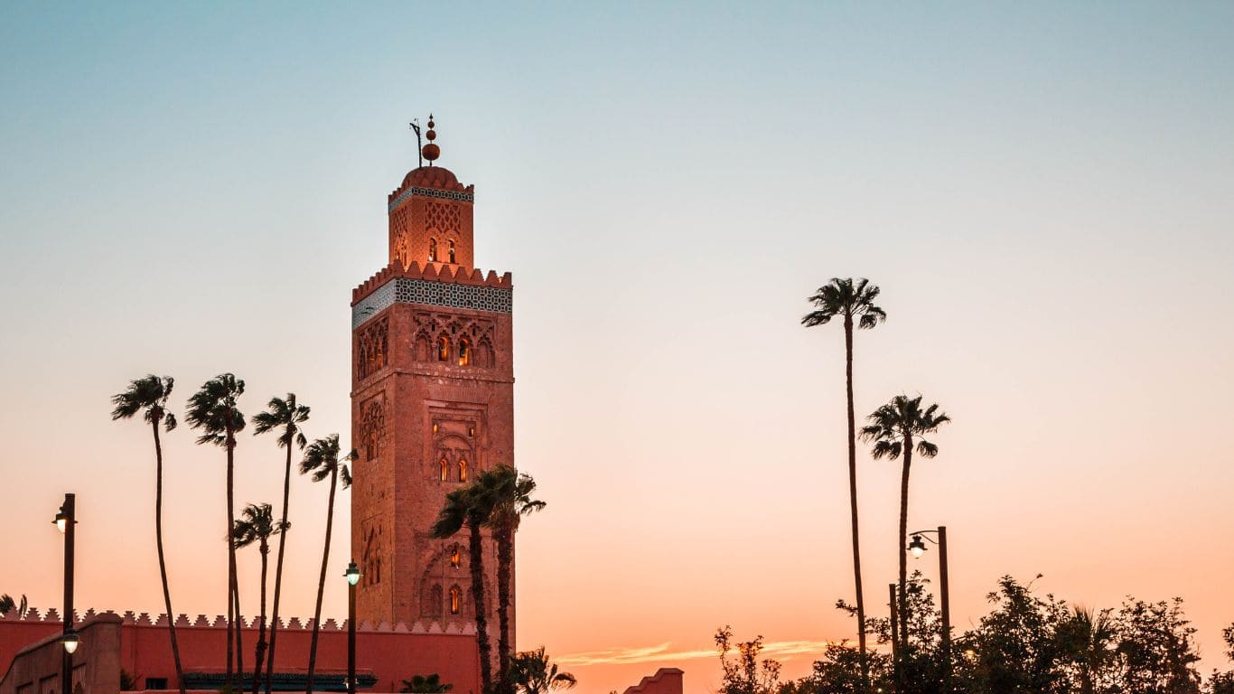 Mezquita Marrakech al atardecer
