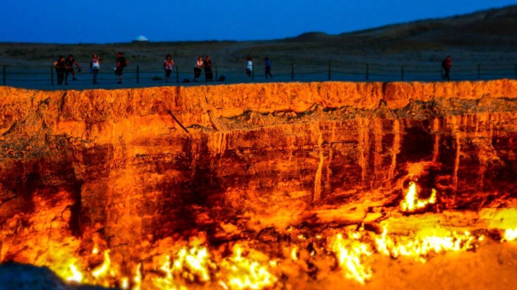 Cráter de Darvaza atardecer